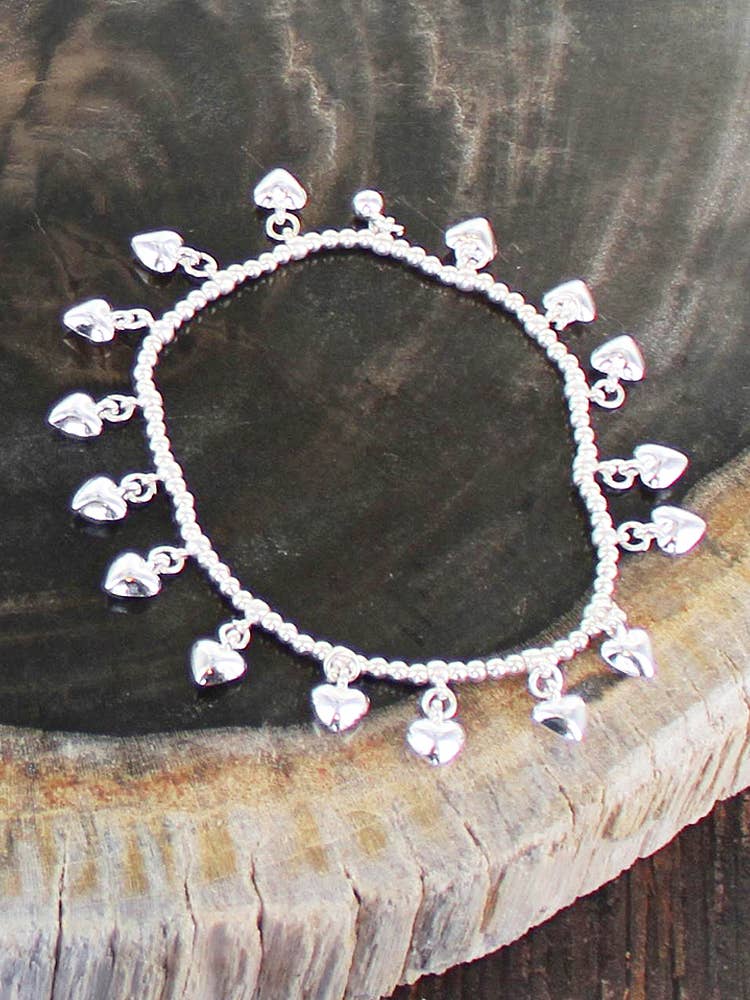 SP338 ELASTICATED HEART CHARM BRACELET [SILVER PLATE]