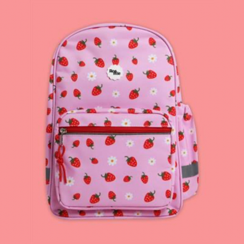 Roamie Backpack in Strawberry
