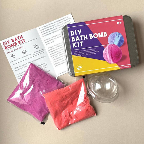 Bath bomb making kit