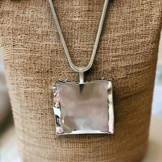 Short Necklace with Double Square Pendant