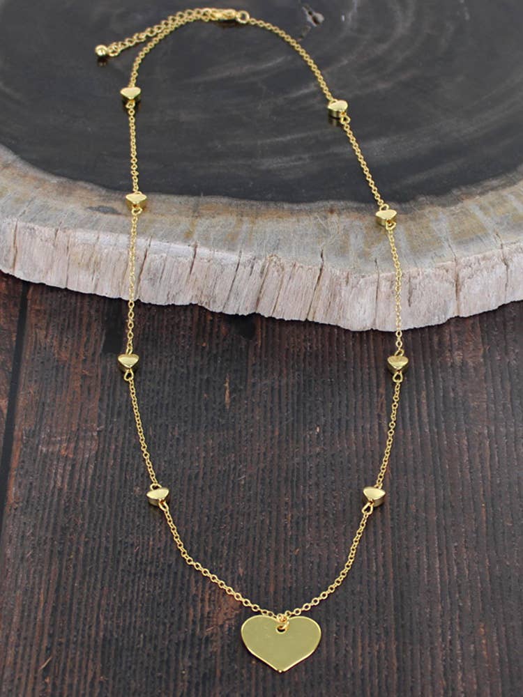 GP401H DELICATE HEART NECKLACE ON CHAIN [GOLD-PLATE]