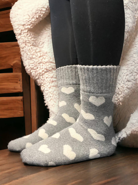Hearts Ribbed Navy Socks SL230: Grey